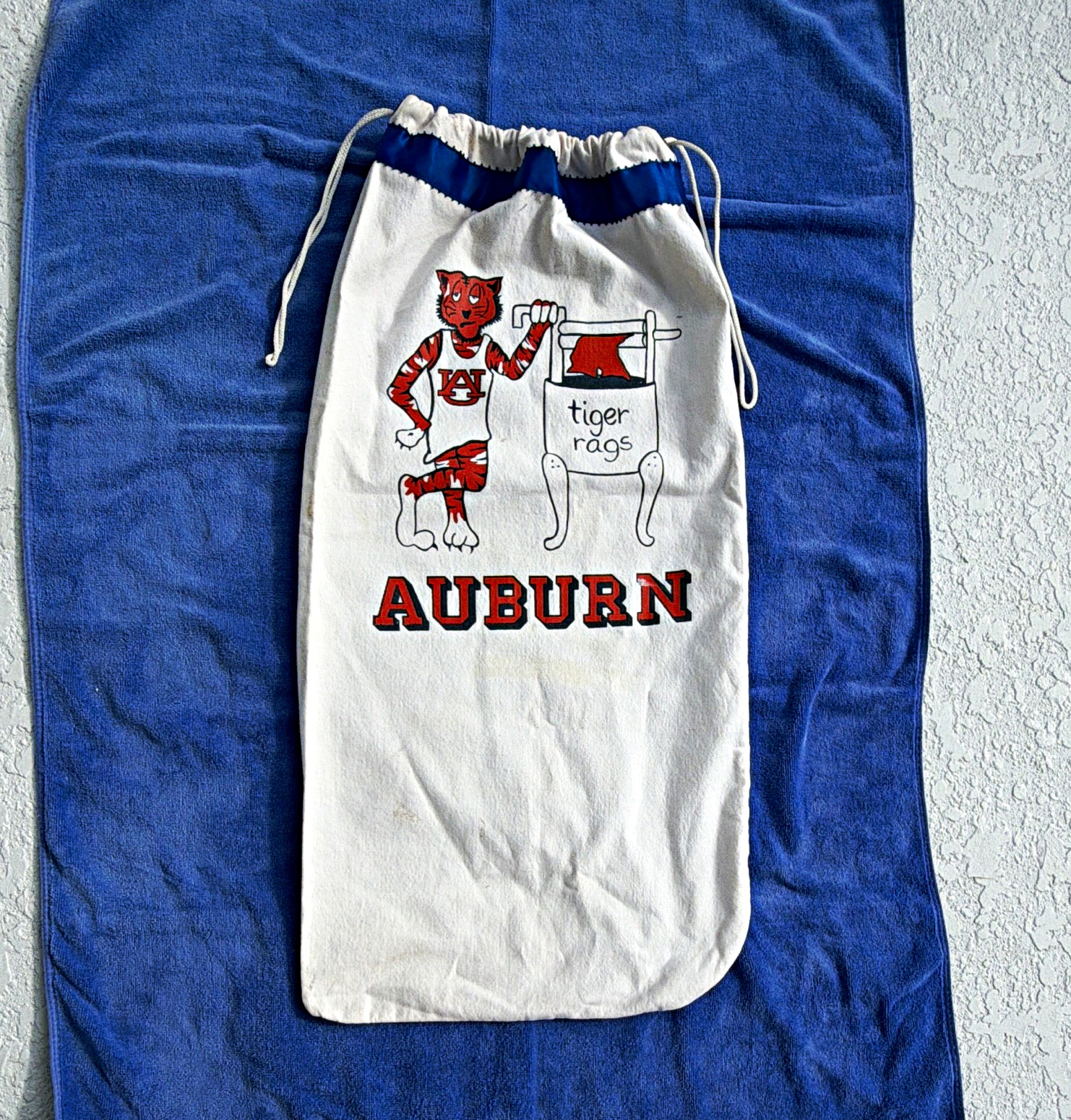 Auburn Tigers Drawstring Laundry Bag White/Blue Graphic Print