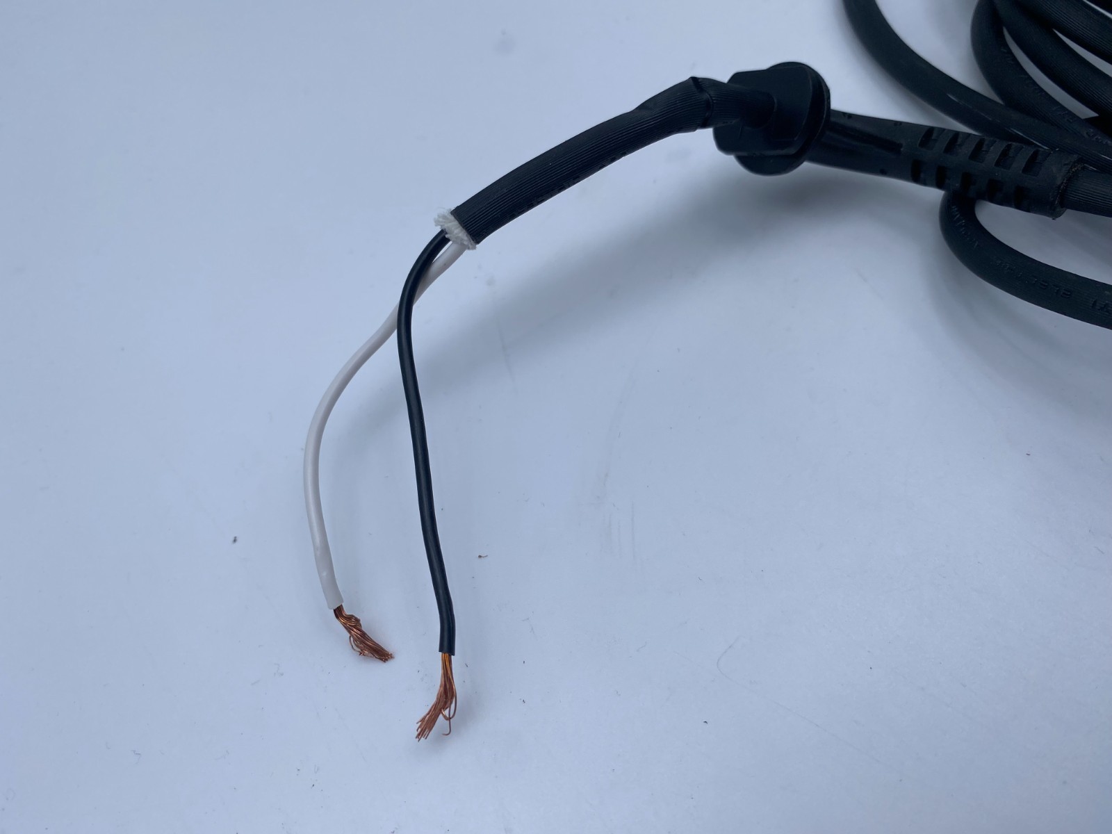 Replacement Plug Power Cord Adapter Innova NEU700 Upright Vacuum Cleaner