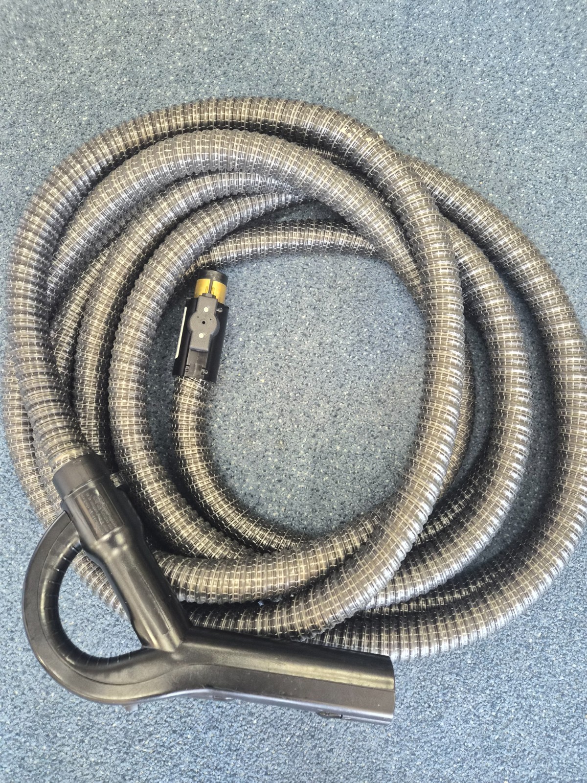 Used OEM Aerus Electrolux 35 Foot 120v Central Vacuum Hose -Tested -Works Great!