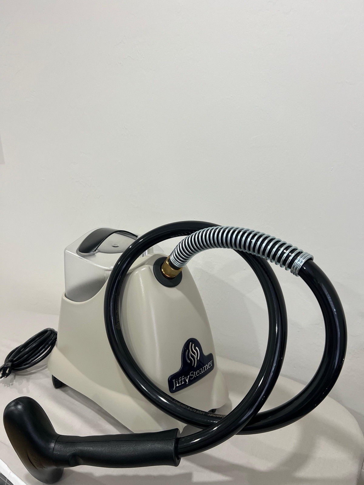Jiffy J-2000 Garment Steamer 1300W Standard Head No Pole Tested Working Used