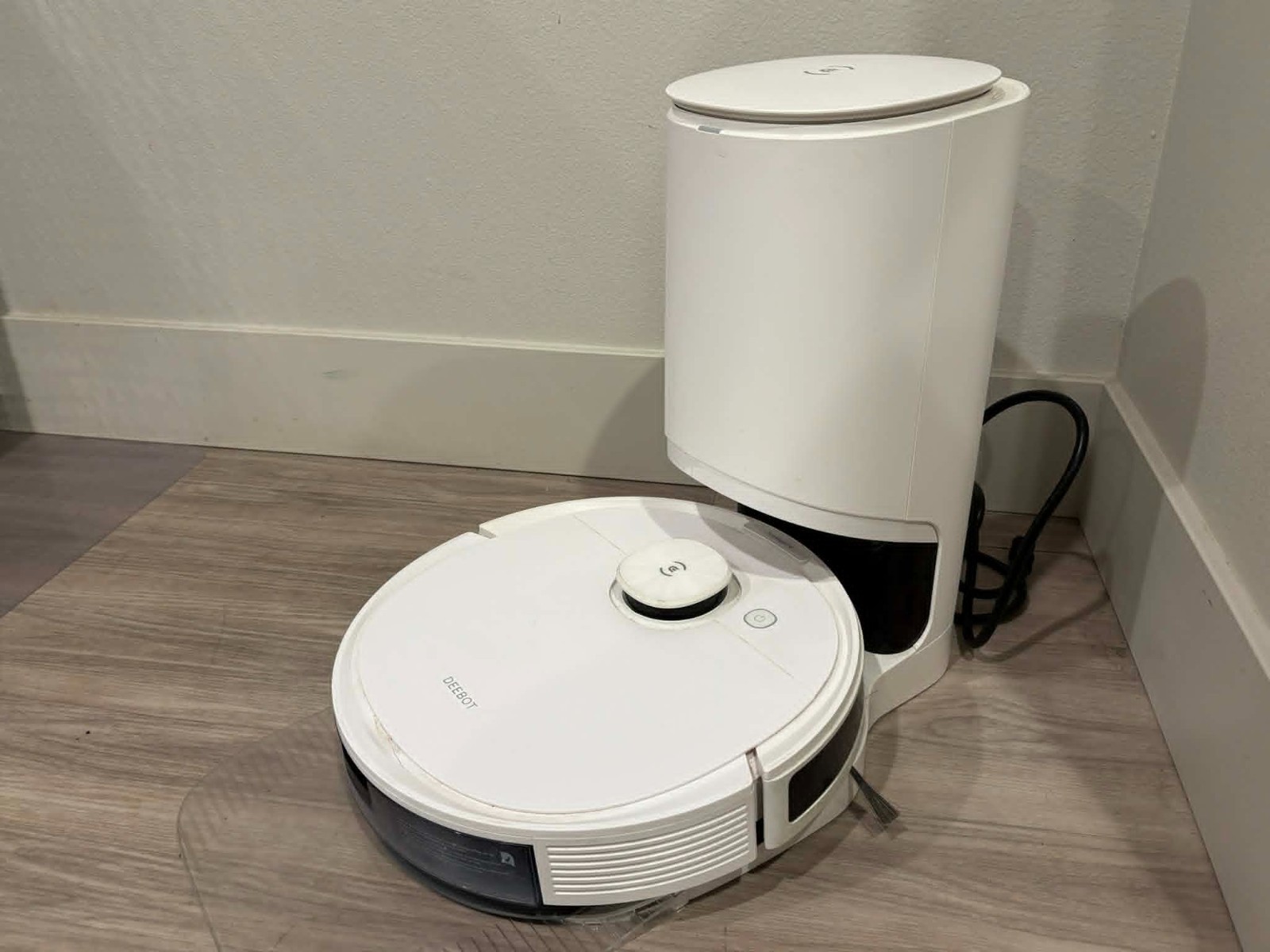 ECOVACS DEEBOT N8+ Laser Mapping Vacuuming and Mopping Robot with Self Empty…