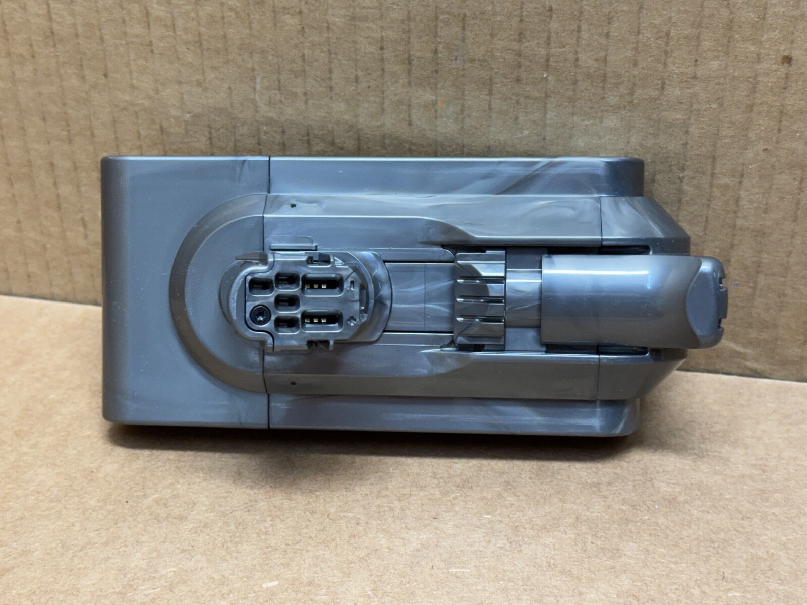GENUINE DYSON V12 DETECT SLIM SERIES [965470-01] 25.2V CLICK IN [SV46] BATTERY
