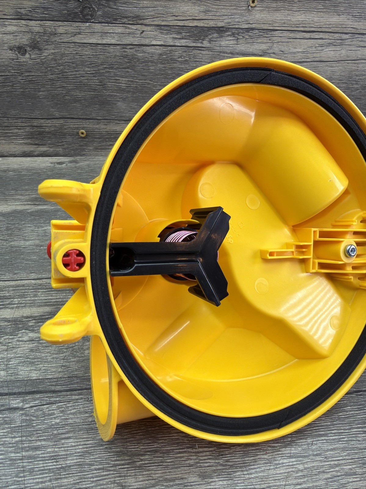 Authentic Dyson DC14 DC15 Lid Top Handle Release For Cyclone Dust Bin Yellow