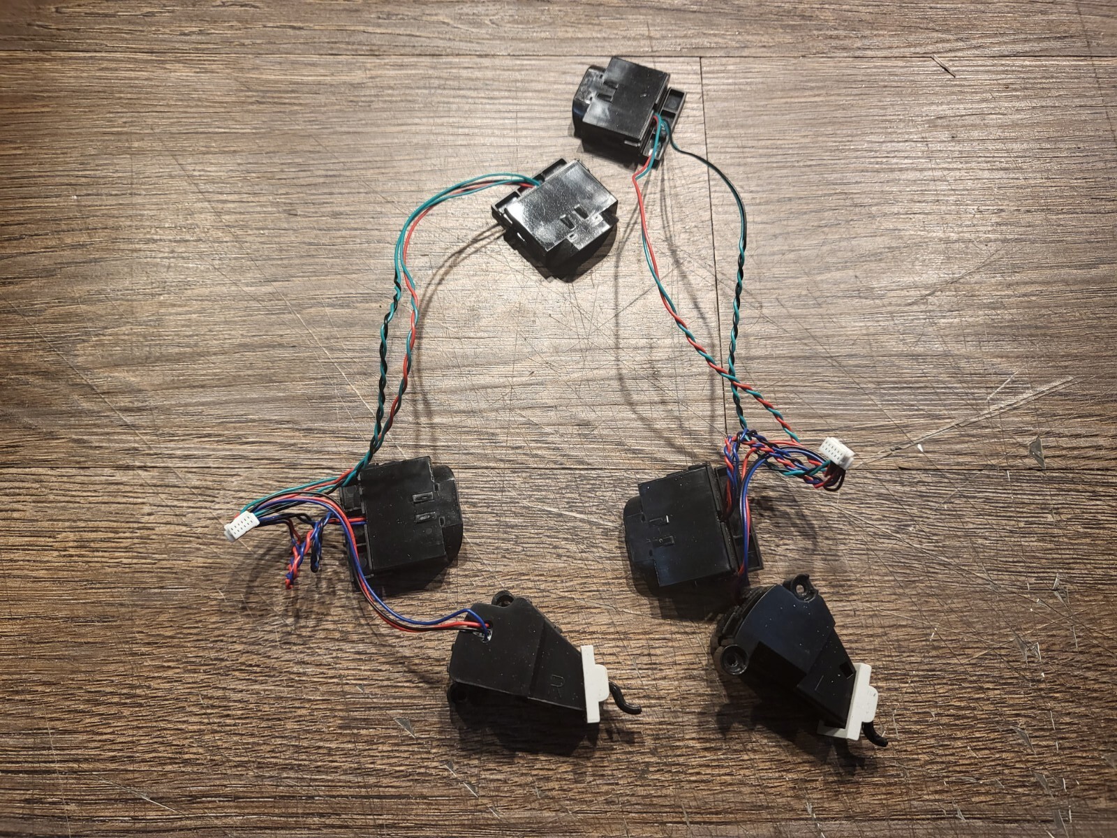 Eufy RoboVac L70 Hybrid Robot Vacuum – Cliff And Bumper Sensor Set
