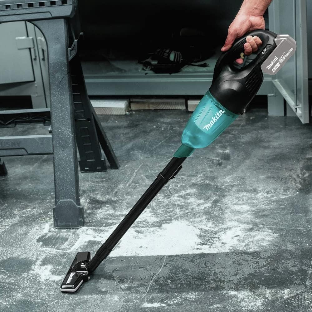 Makita 18V LXT Lithium-Ion Cordless Vacuum XLCO2ZB Bare Tool No Battery