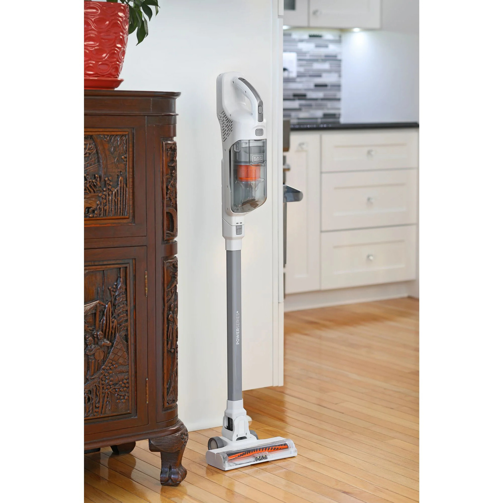 BLACK+DECKER 20V MAX* Cordless Stick Vacuum with LED Floor Lights – BHFEA18D1