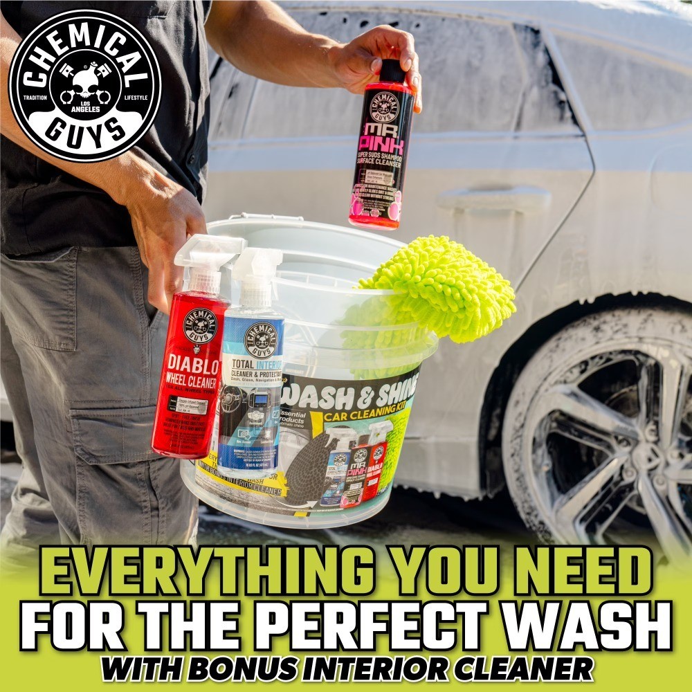 Complete Car Wash and Shine Cleaning Kit 7 Essential Car Care Products