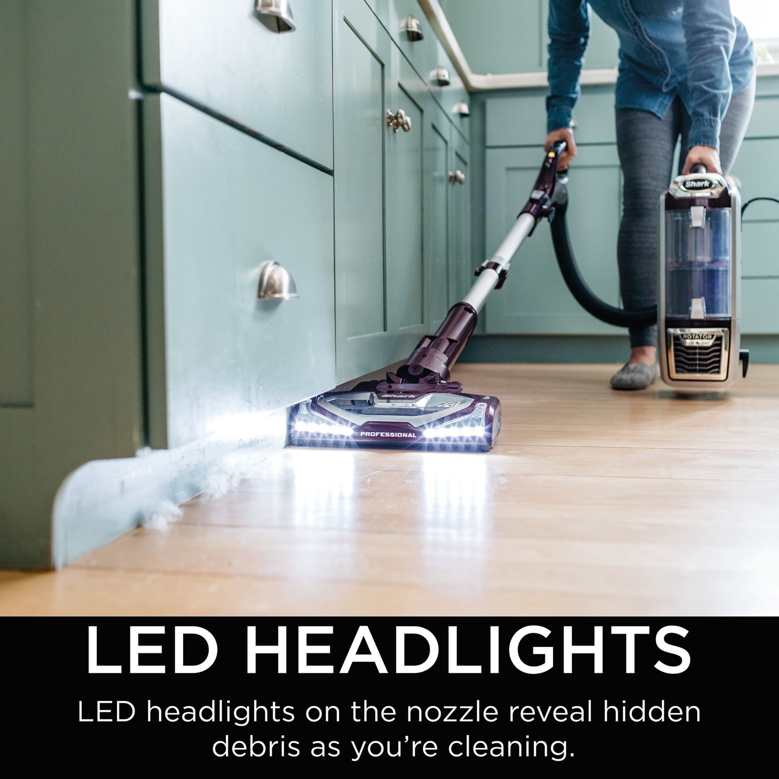 Shark NV752 Rotator Powered Lift-Away TruePet Upright Vacuum NEW
