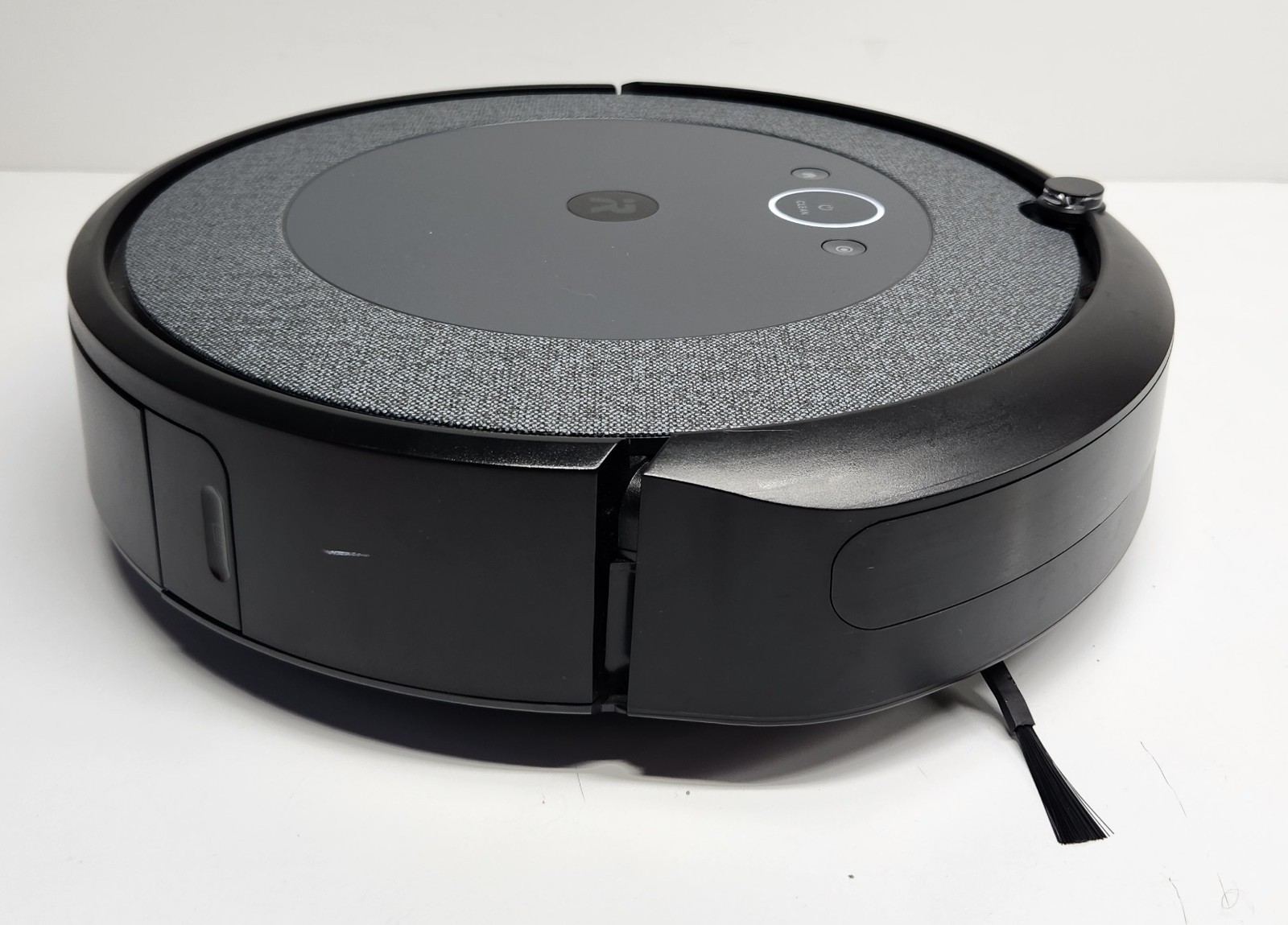 iRobot Roomba I5 Robot Wi-Fi Vacuum and Charging Dock, Tested