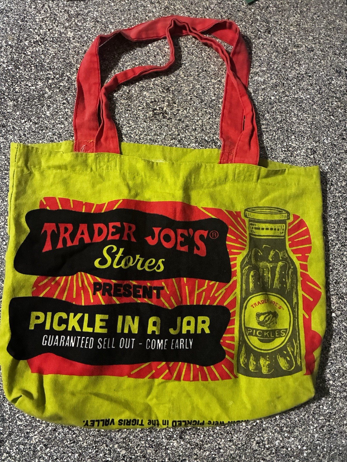 Trader Joe’s Foldable Canvas Pop Art Reusable Shopping Bag green Red Black
