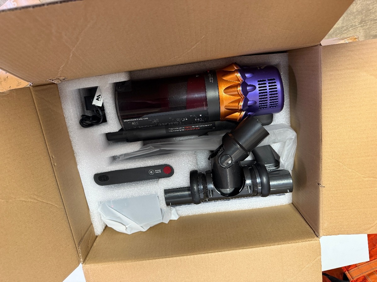 ElecKeys 580W Cordless Stick Vacuum 48KPa 65Min Anti Tangle Self Standing