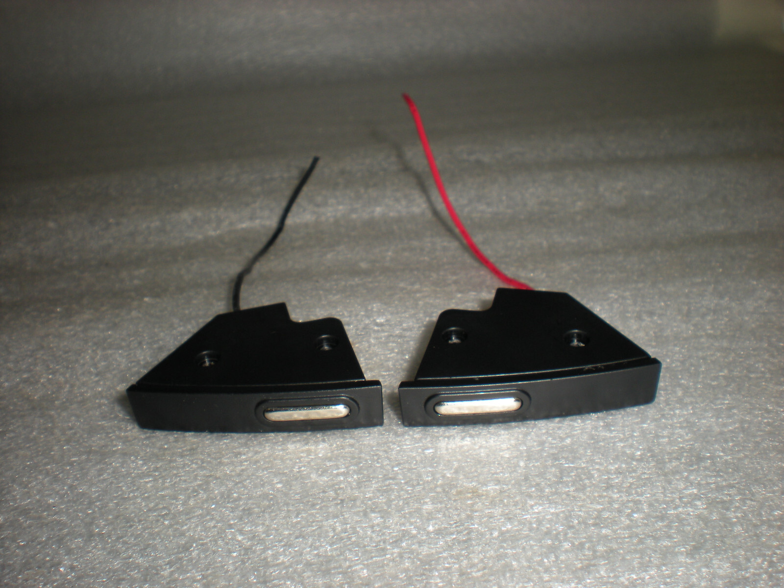Genuine Eureka E20 Plus Robot Vacuum NERE20PLUSBK Rear Dock Charging Contacts