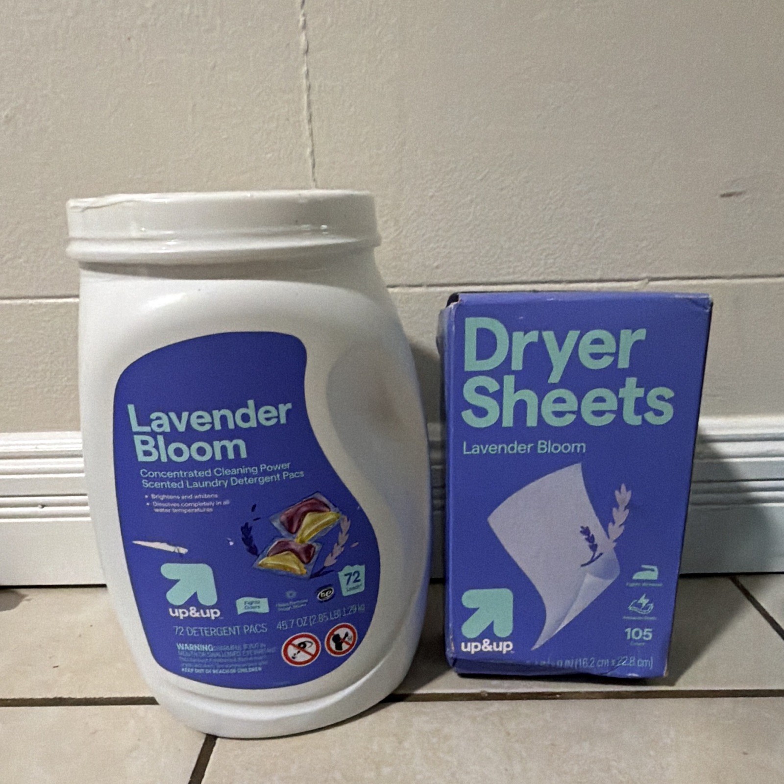 up & up Lavender Bloom Laundry Detergent Pacs 72 Ct + Dryer Sheets 105 Ct