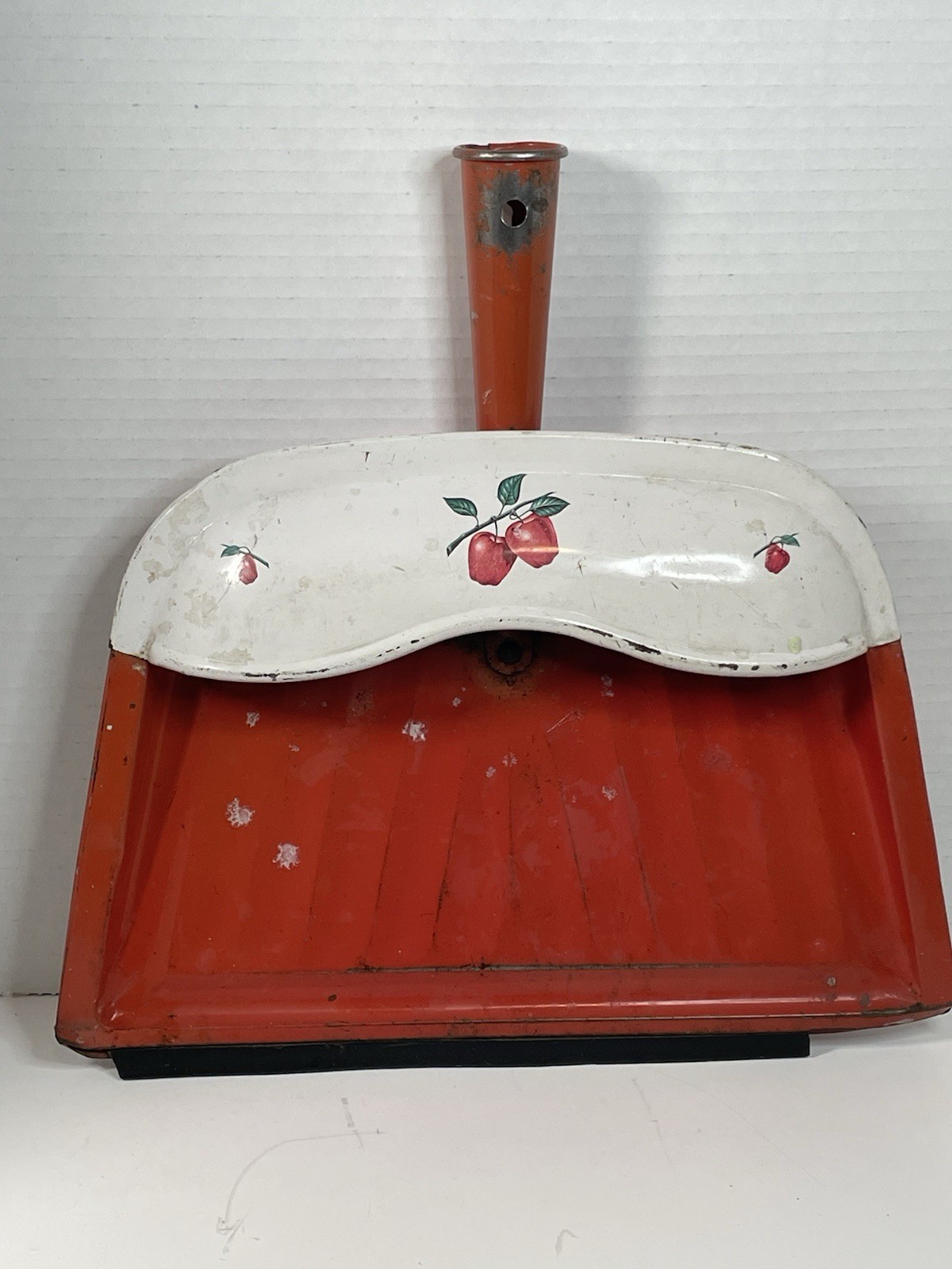 Vtg Red Metal Dustpan w/ Fruit – Apple Very Worn And Rusty See Pictures
