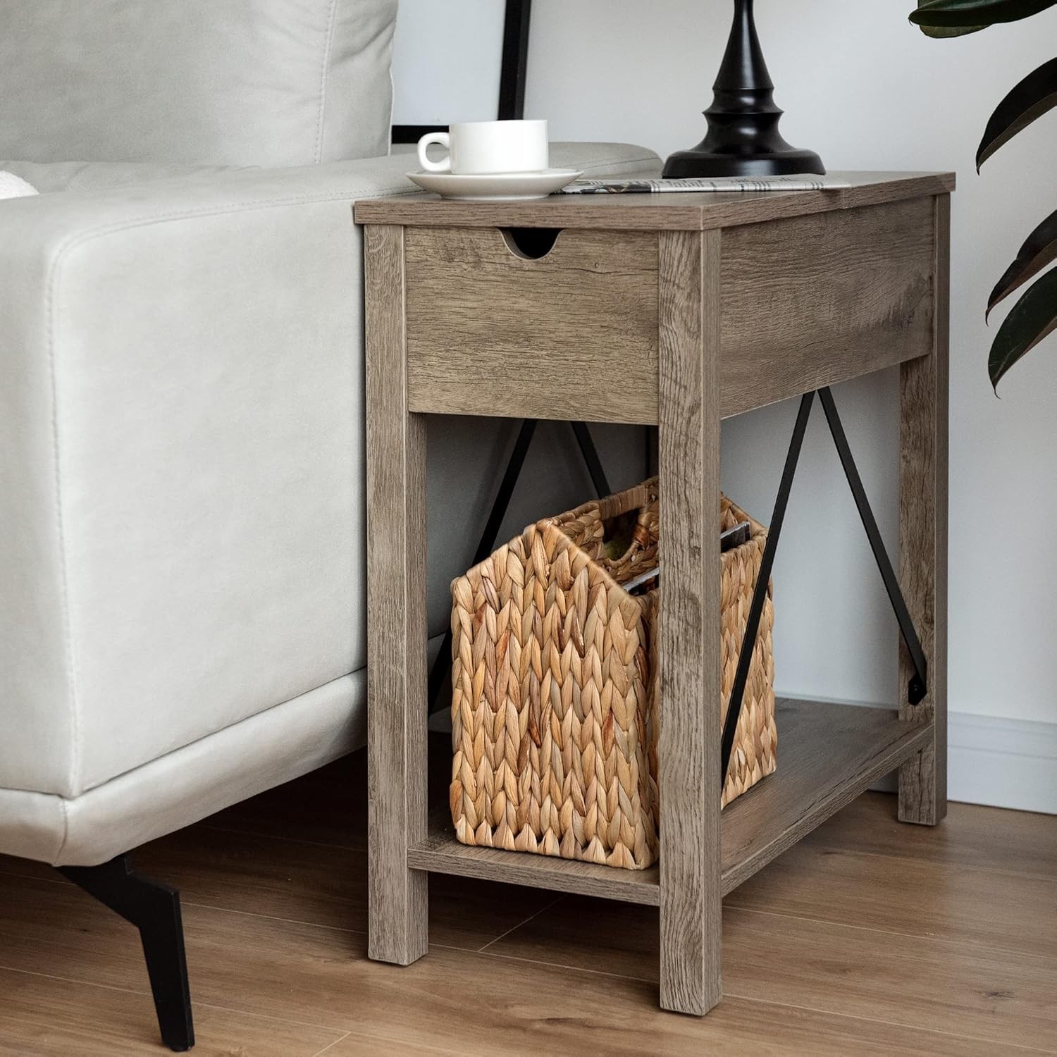 Versatile Water Hyacinth Magazine Rack with Carrying Handles – 14.25″ x 7.75″