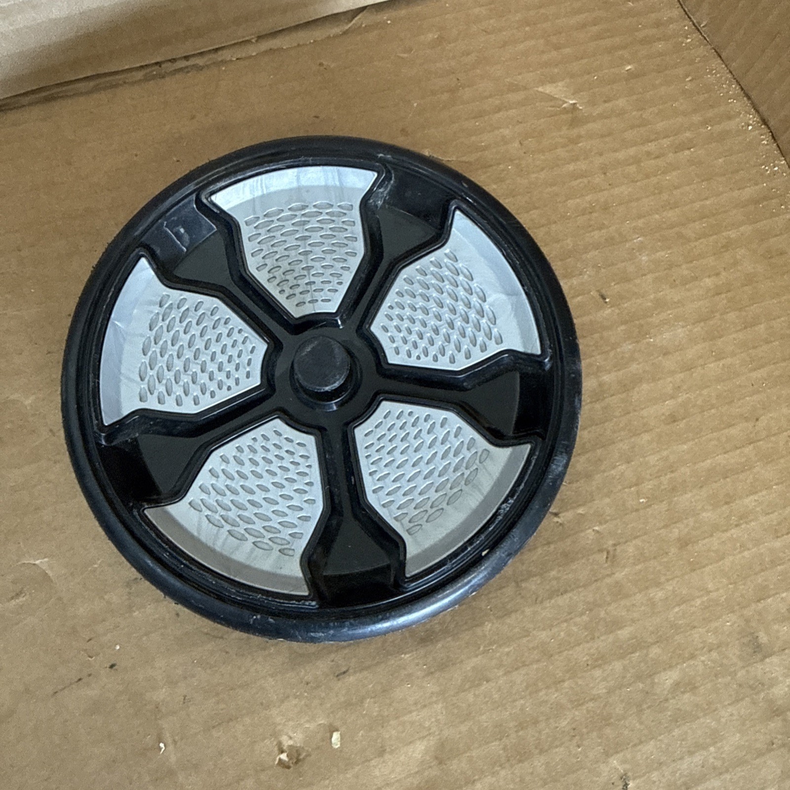 Bissell Proheat 2X Revolution Pet Pro 1986 Genuine replacement wheel 2