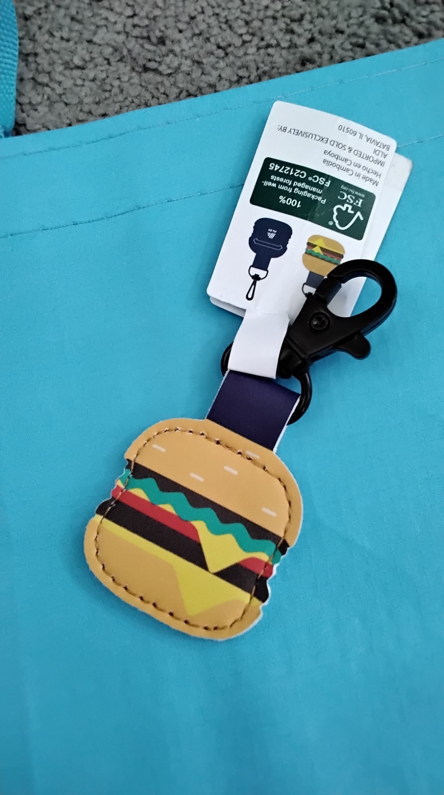 ALDI LOT New 50th B-Day CLICK AND STAY & Rainbow Bags + BURGER Quarter Keychain