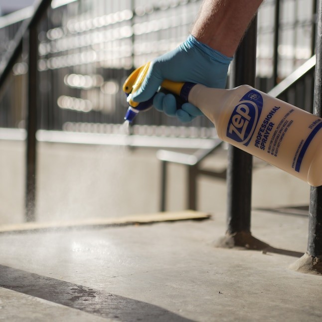 Zep Professional Cleaning Spray Bottle 32 oz Heavy Duty Adjustable Nozzle