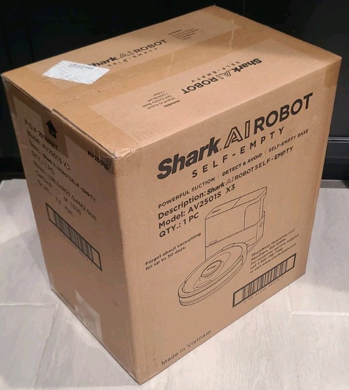 Shark AV2501S AI Ultra Robot Vacuum with Matrix Clean and Home Mapping