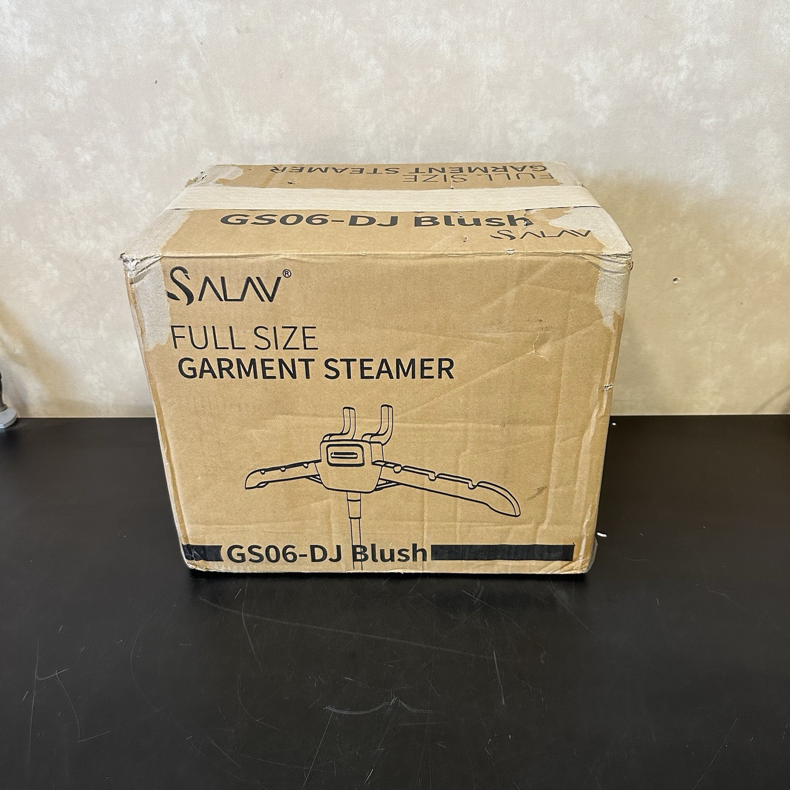 GS06-DJ Full Size Garment Steamer, Heats in 45secs, 1.3L Water Tank
