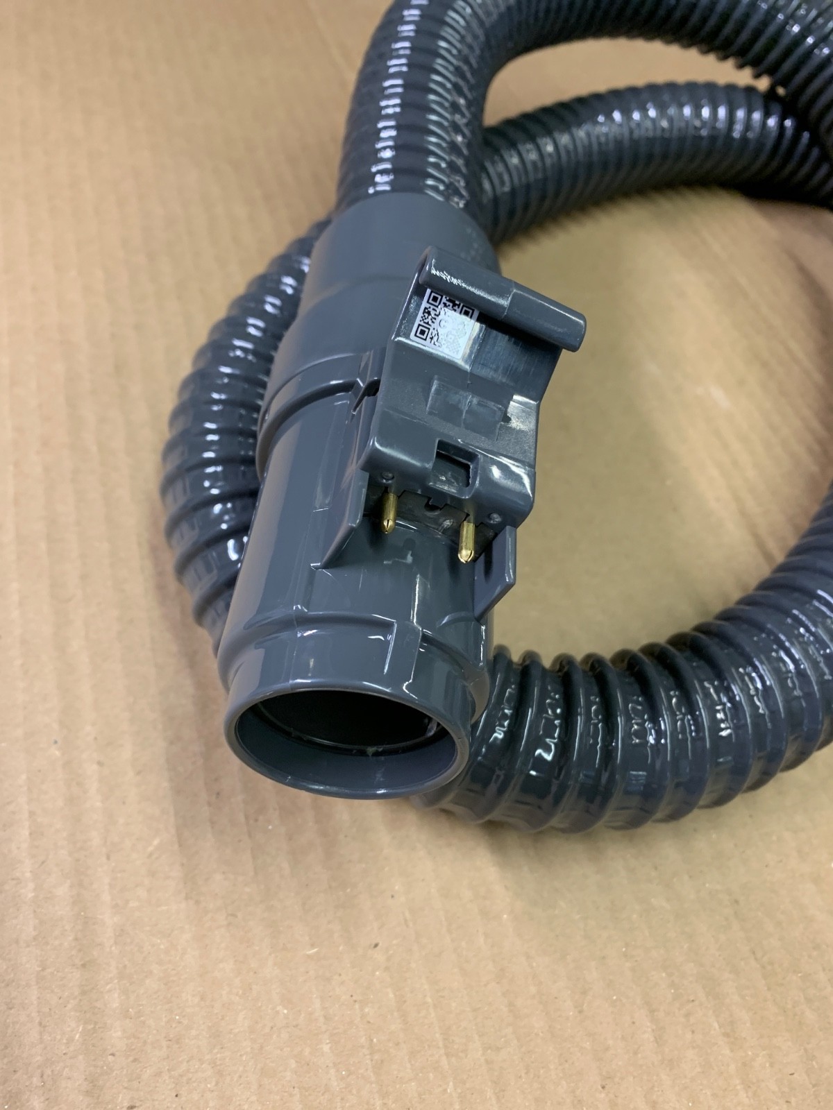 Kenmore Pet Friendly Lightweight vacuum hose 591005157 81214 200 series 2 prong