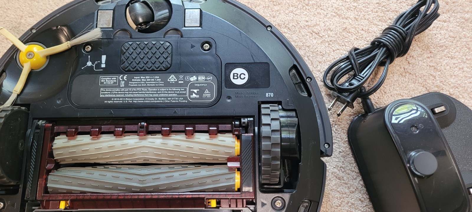 iRobot Roomba 870 Robot Vacuum. Wi-Fi Connected, CLEAN. Tested, Works Great.