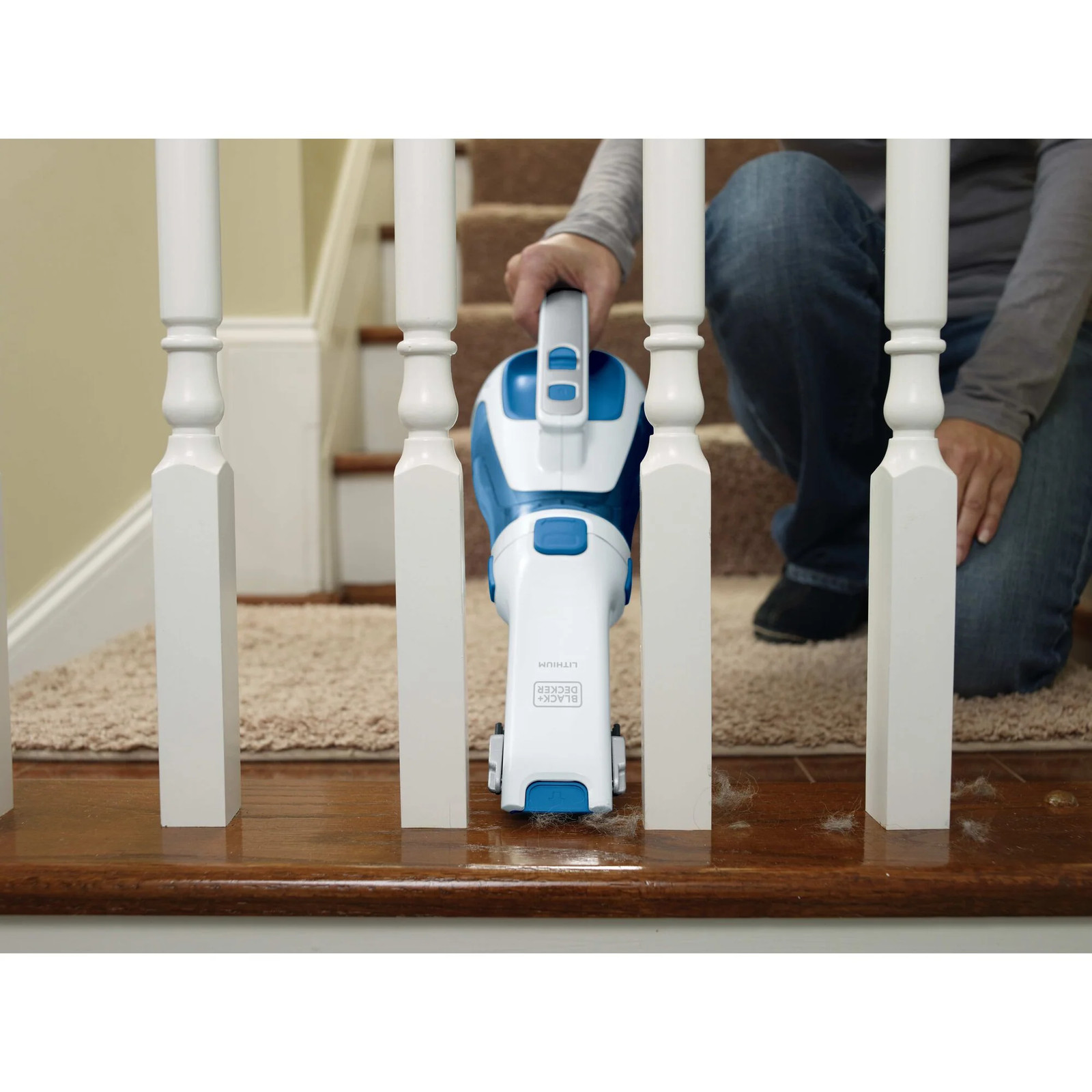BLACK+DECKER dustbuster® Handheld Vacuum – HHVI320JR02
