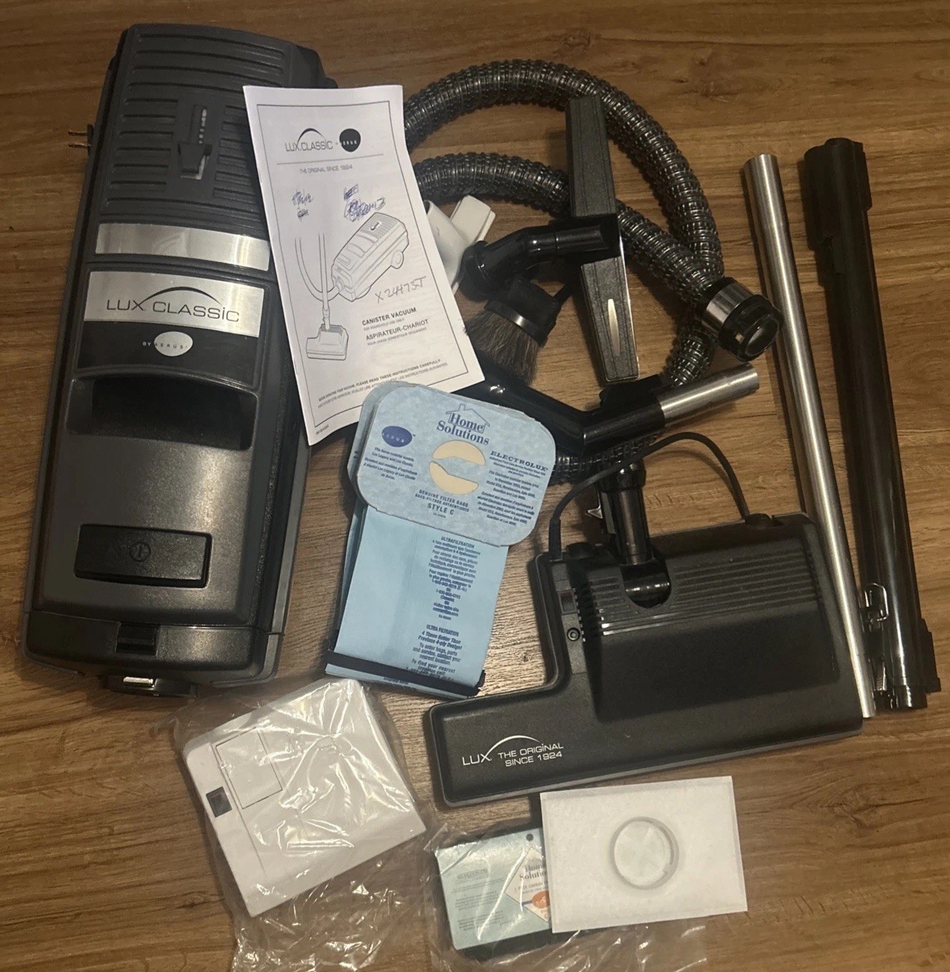 Electrolux Aerus Lux Classic C151H Canister Vacuum w/ Rug/Floor Attachment Bags