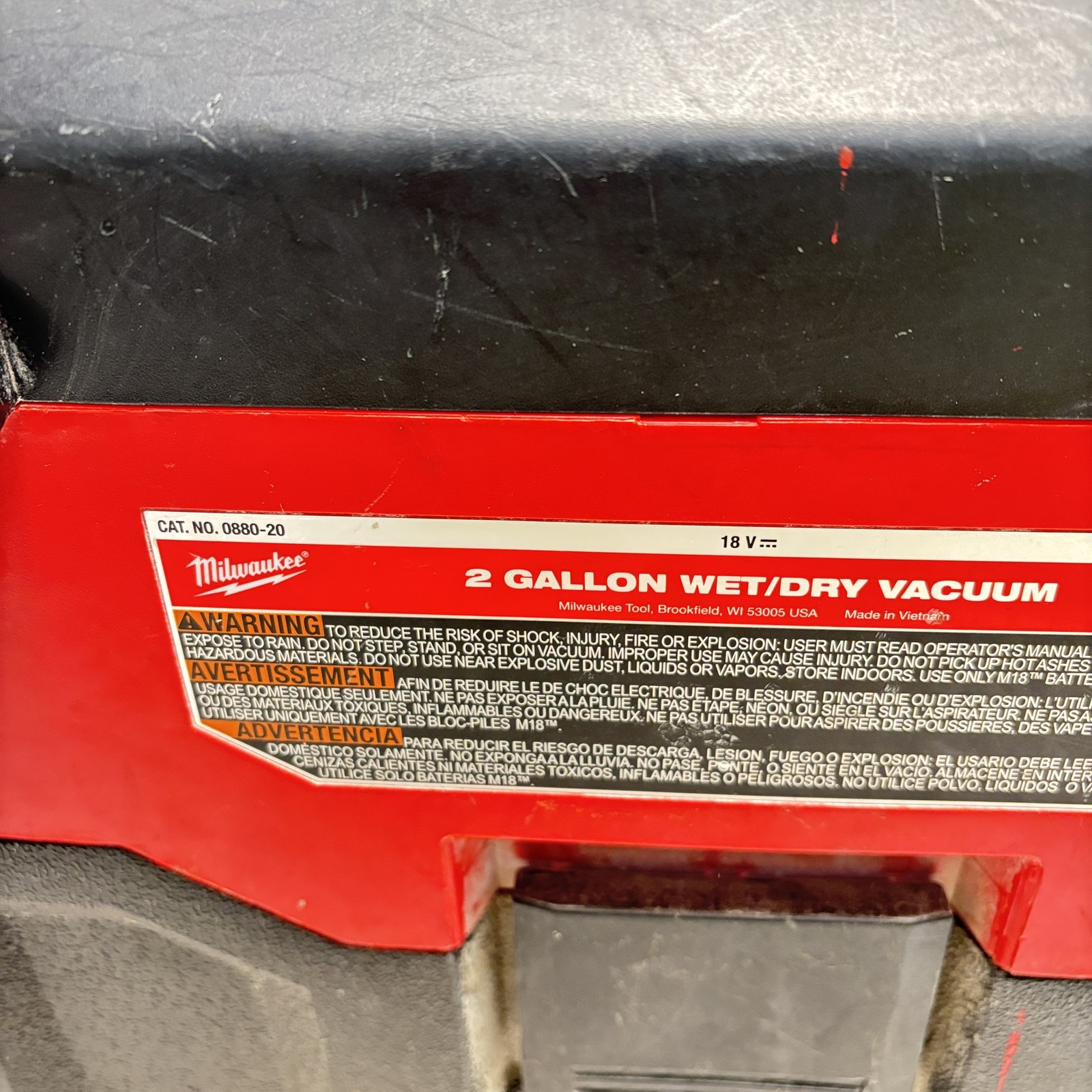 Milwaukee 0880-20 18V 2 Gal. Lithium-Ion Cordless Wet/Dry Vacuum Vacuum Cleaner/