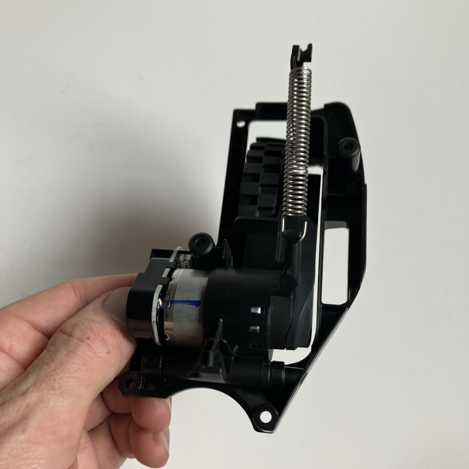 NEW Shark Matrix Plus AV26101EUS Left Wheel Drive Motor Assembly REPLACEMENT