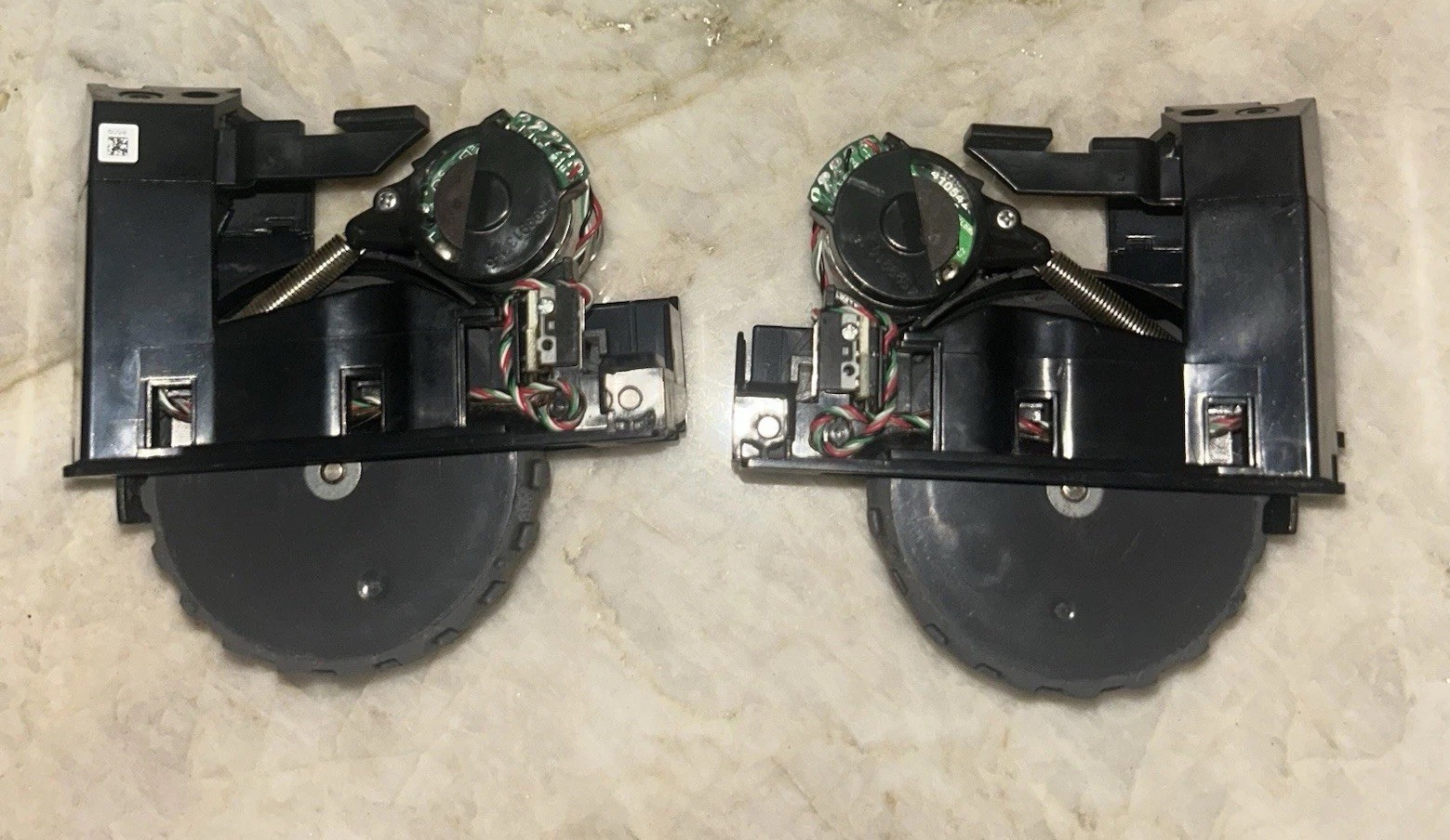 OEM Roomba s9 s9+ Drive Wheels Pair Left Right Wheel Tested Working