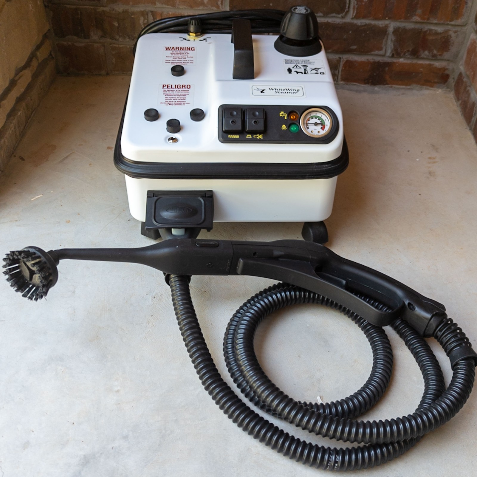 White Wing Steamer Professional Cleaner 21631–2 Liter 1500 Watts – Italy Works!