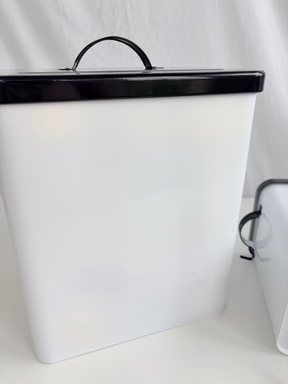 Decor Steals White Black Laundry Detergent Powder Storage Tin Boxes With Scoops