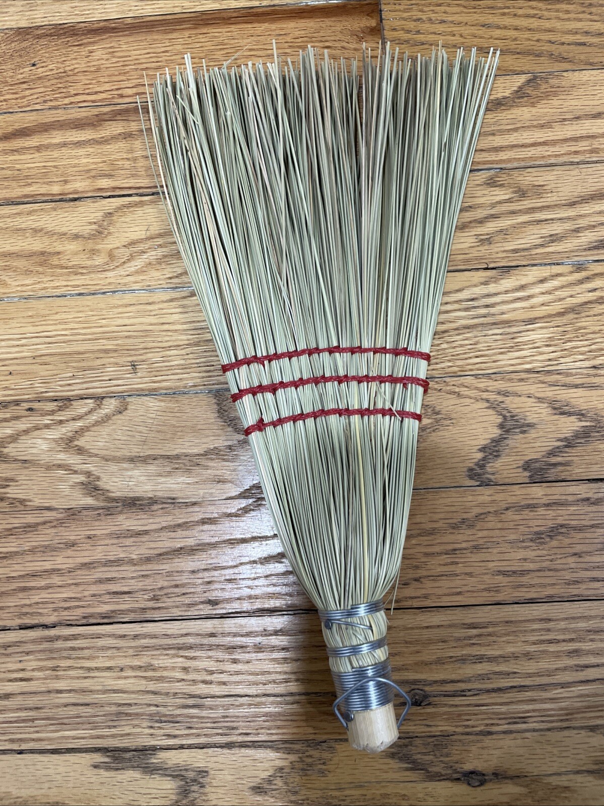 Genuine Joe – 80161 Whisk Broom