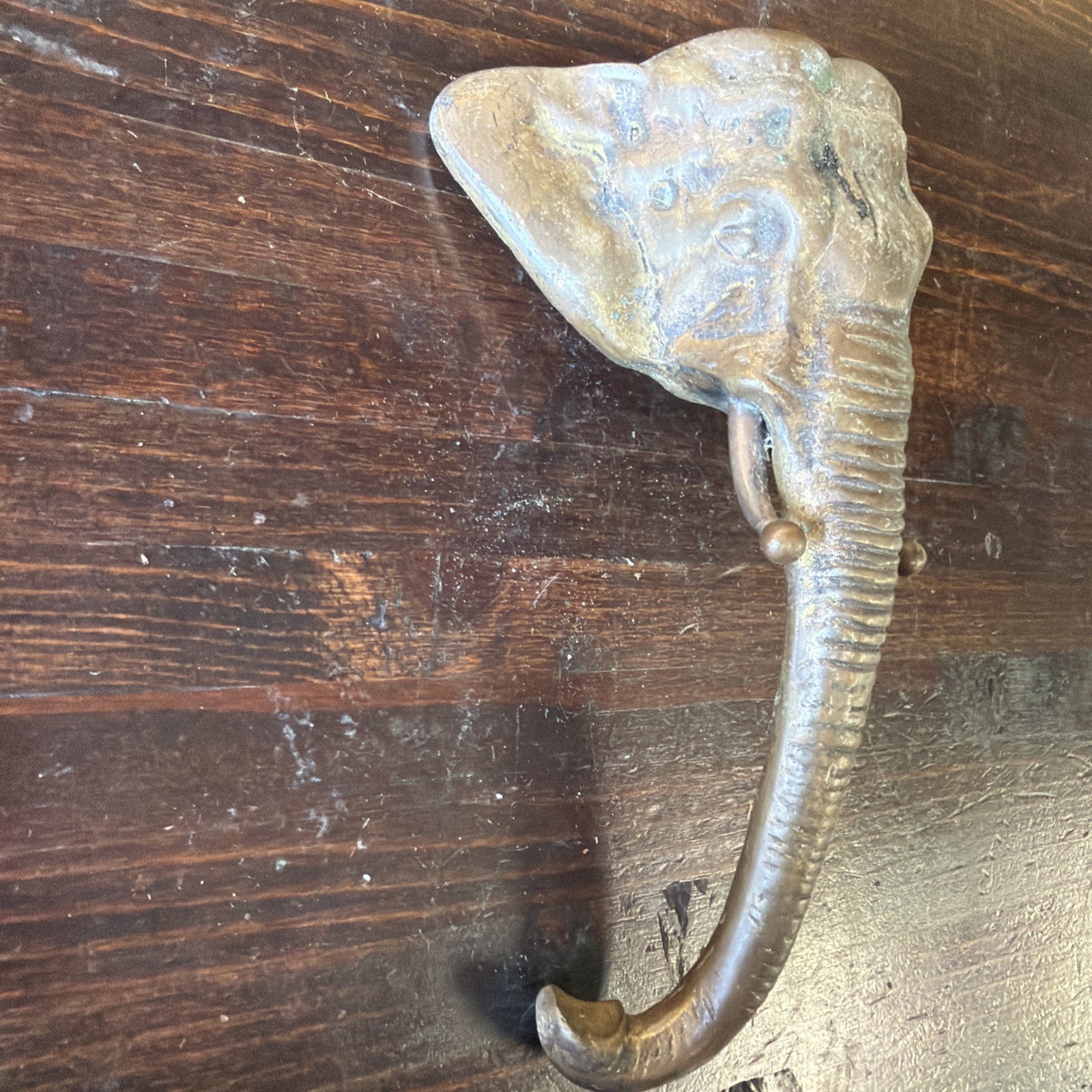 Bronze Elephant Hanger