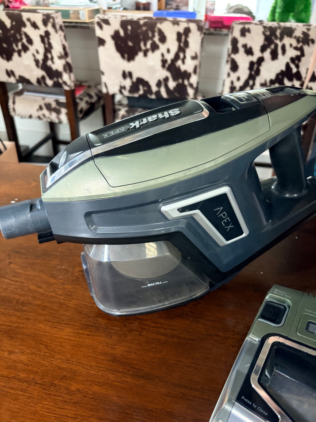 SHARK Apex Duo Clean Zero M Green Slim Vacuum Cleaner ~ TESTED/ Working