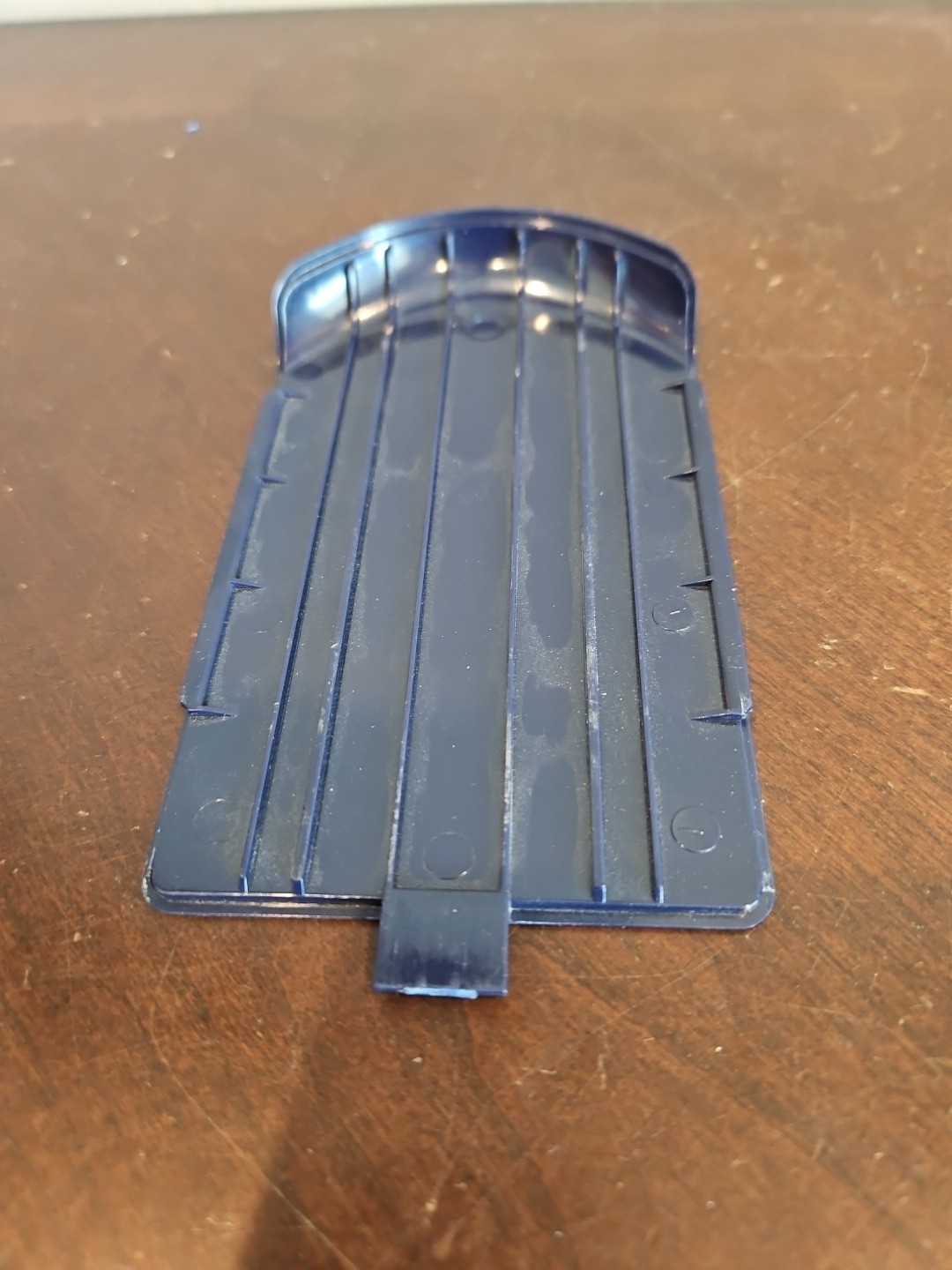 Oreck AV-701B Electrik Broom Vacuum Replacement Part Battery Door Cover Plate