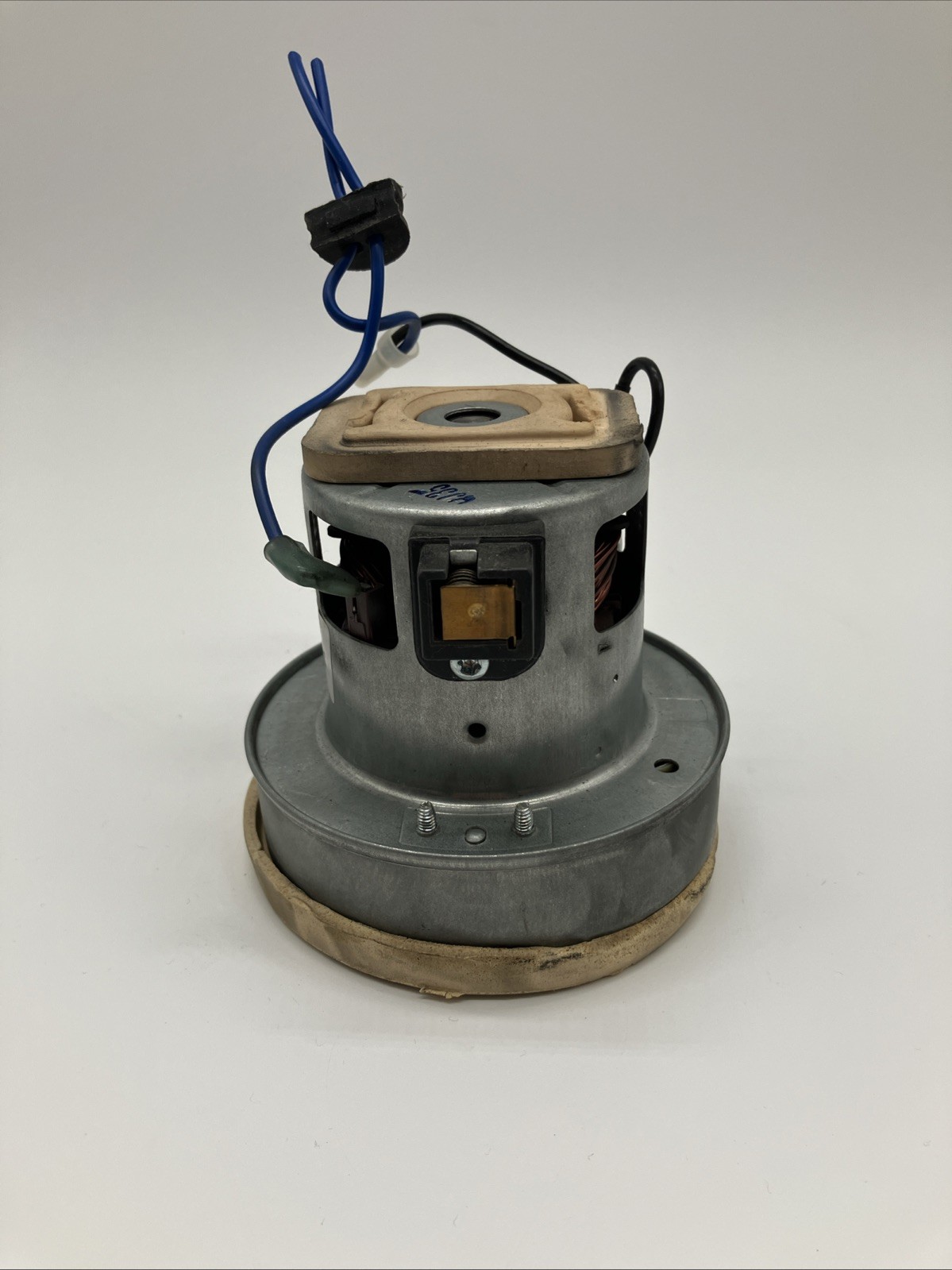 Shark NV501 NV500 NV502 NV505 UV560 SMALL 120V 1000W Vacuum MOTOR KCL12-11MHC