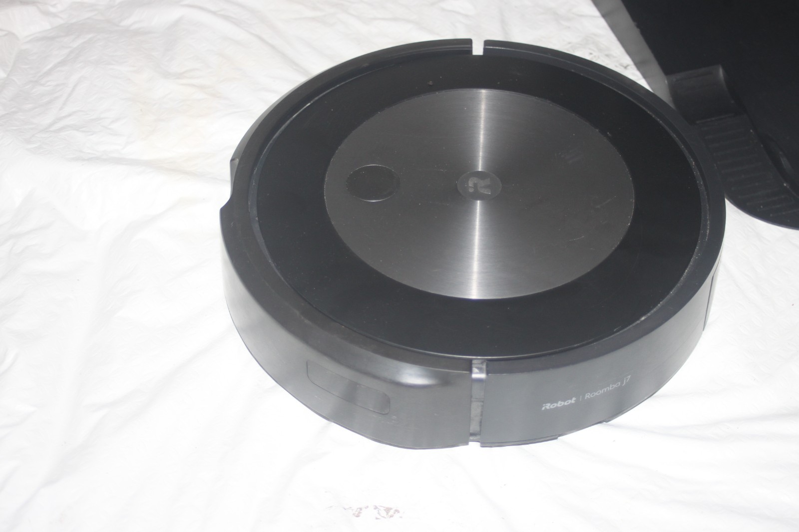 iRobot Roomba j7 Black Robot Vacuum w/ Clean Base Automatic Dirt Disposal