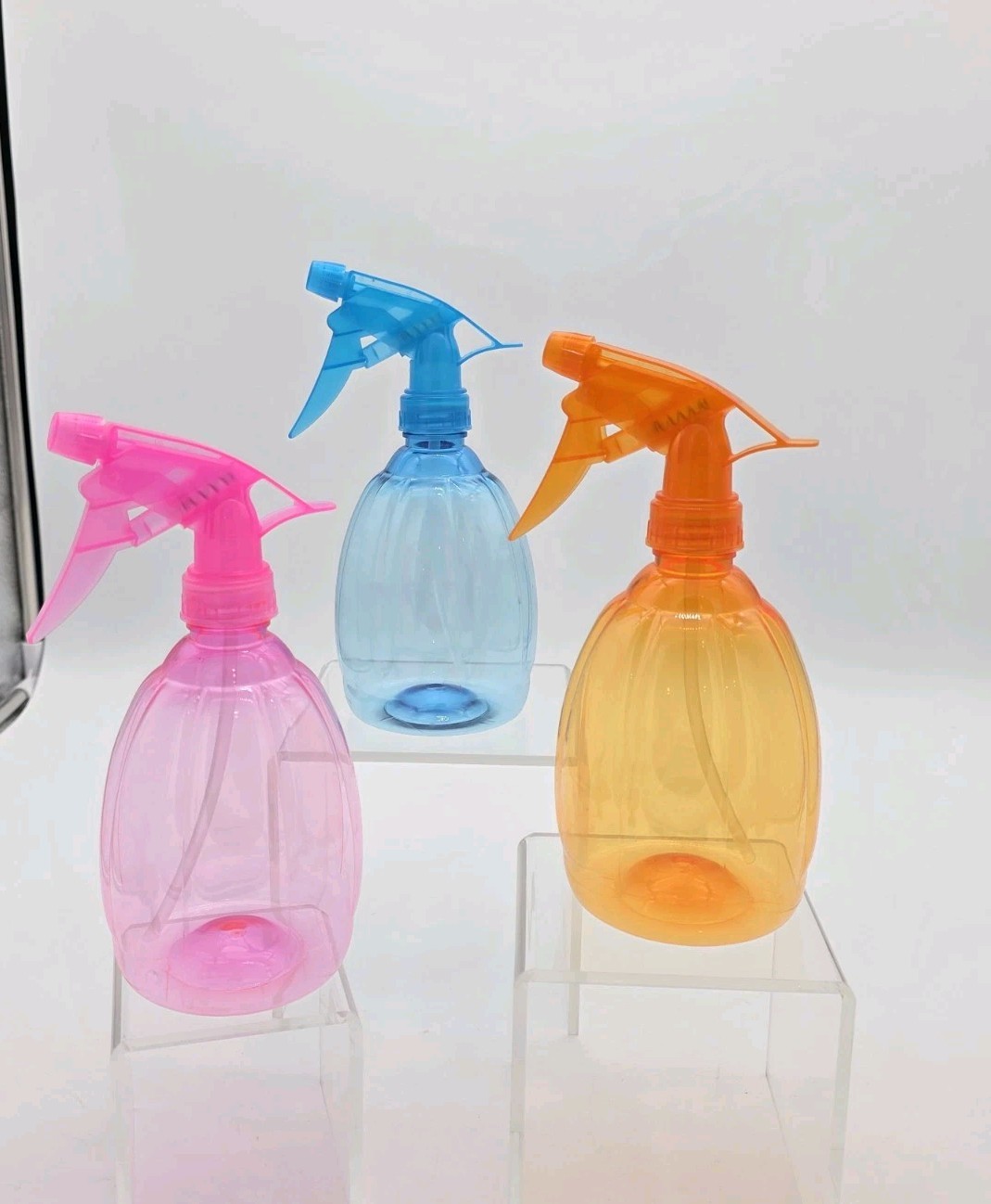 Set Of 3 – 17 oz Spray Bottles: Pink, Blue, & Orange, Pre Owned