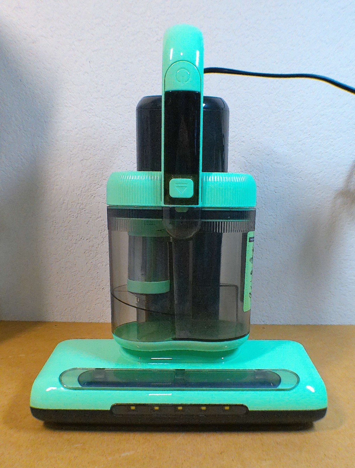 MyJAK LW-P1015 Mattress Vacuum Cleaner Mint Green