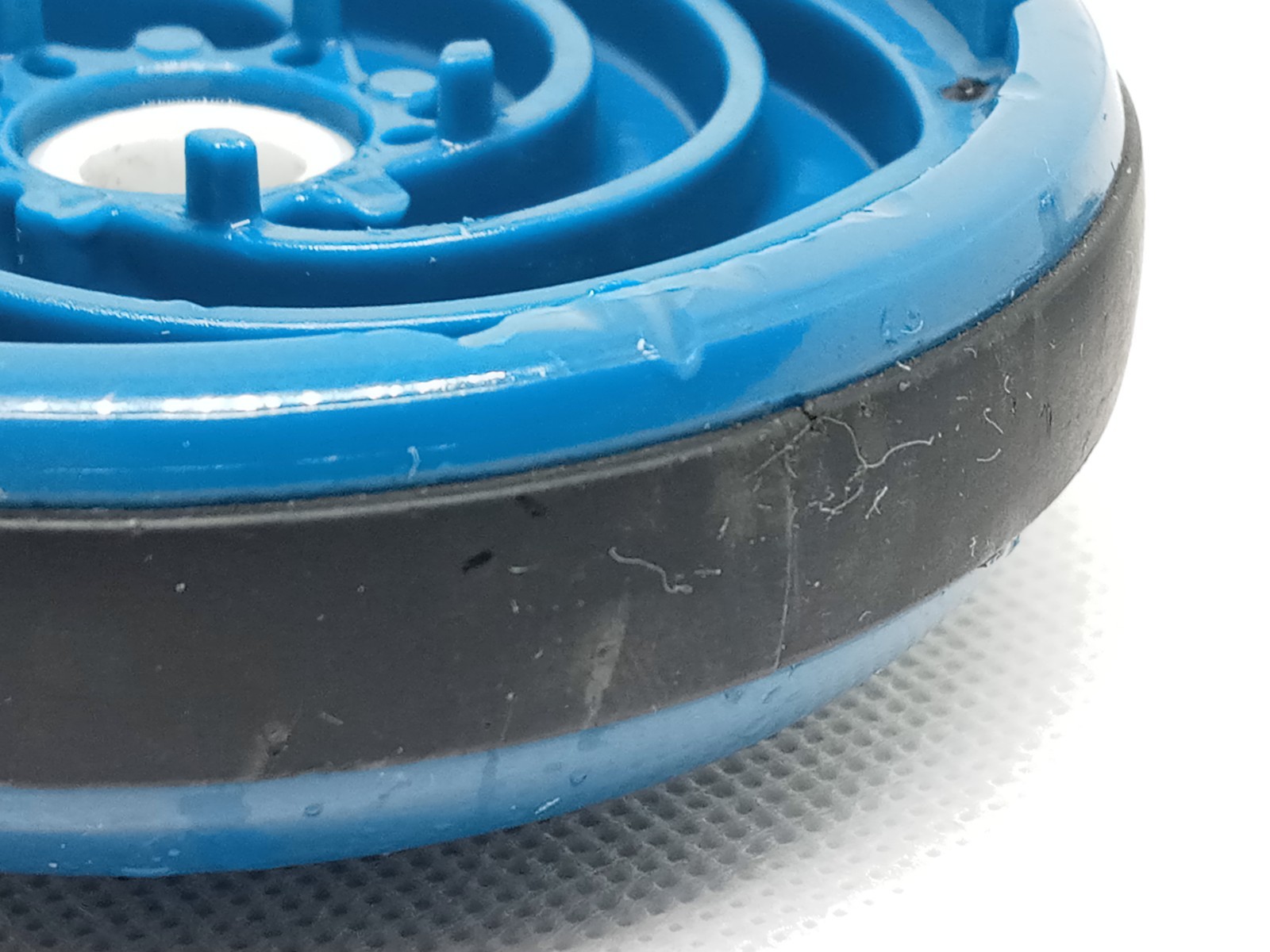 Shark Apex DuoClean Upright AX952 Vacuum Rear Main Wheel & Axle