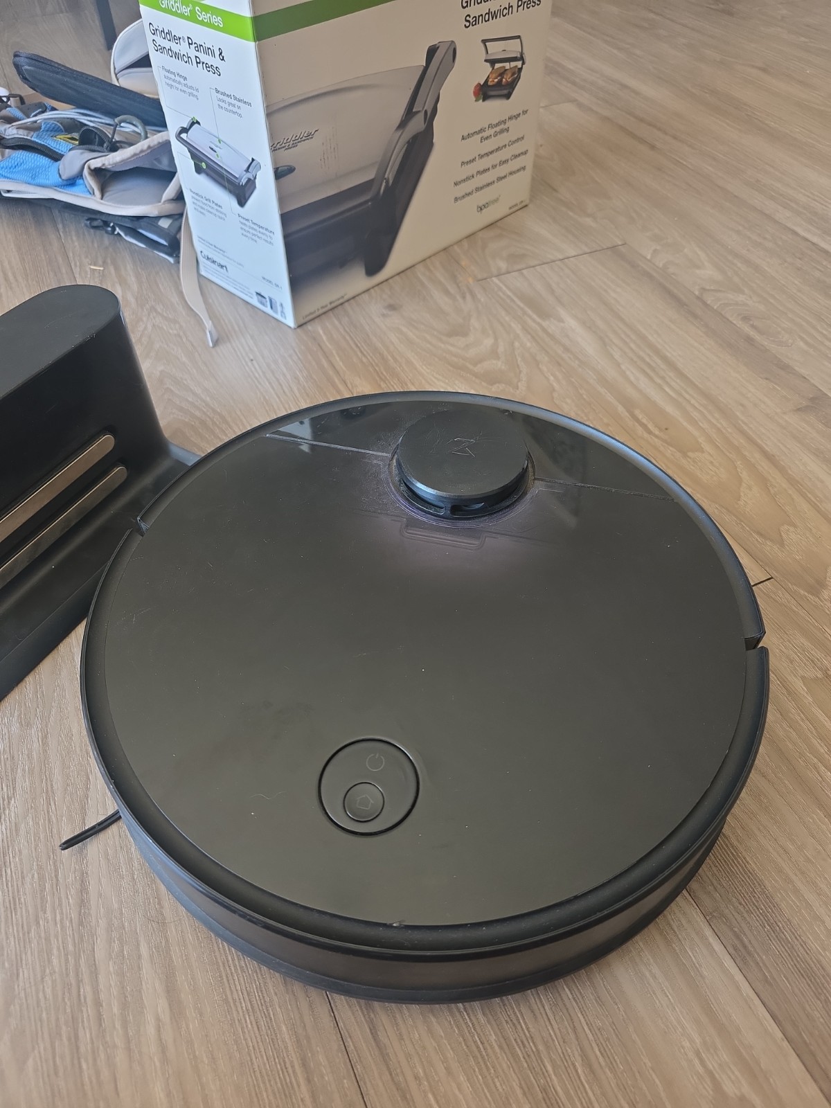 Roborock S4 Robot Vacuum Cleaner with Charging Dock