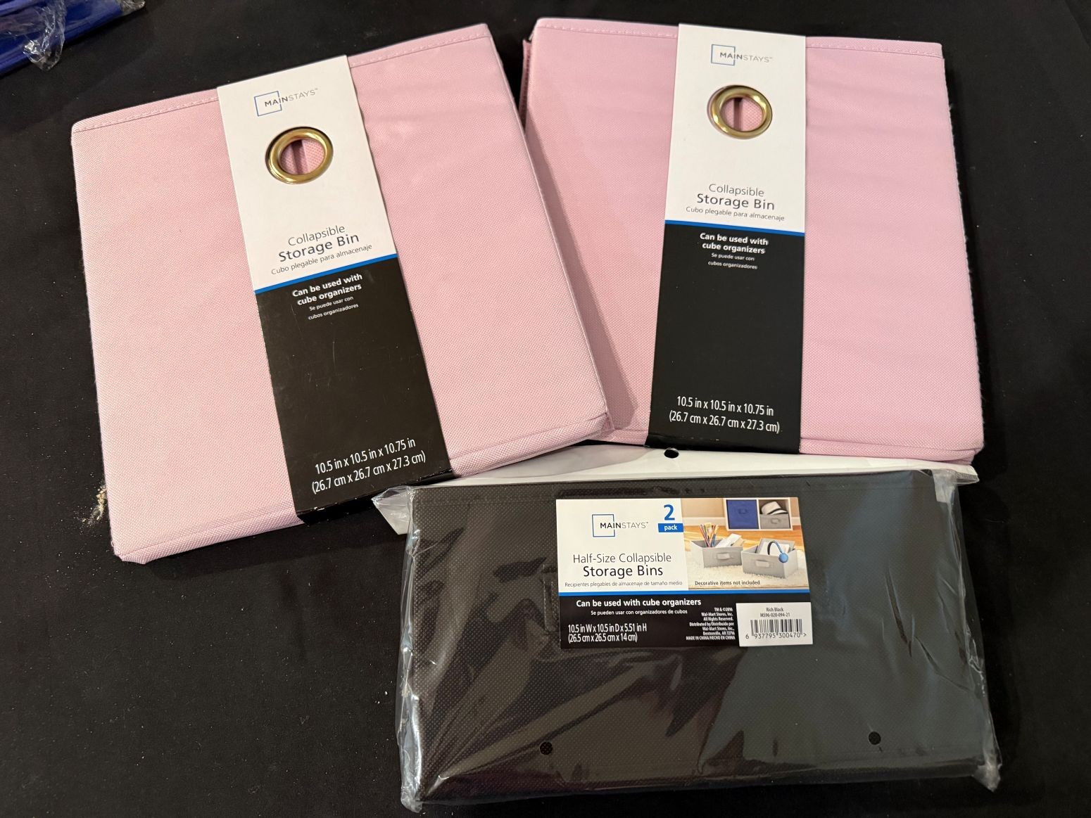 4 Mainstays Collapsible Storage bins 2 Pink & 2 Black See Pictures, Description