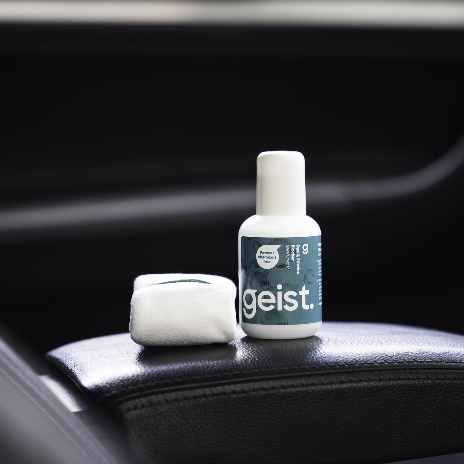 Geist. Steering Wheel Restoration Kit Degrease And Refresh The Colour Of Worn