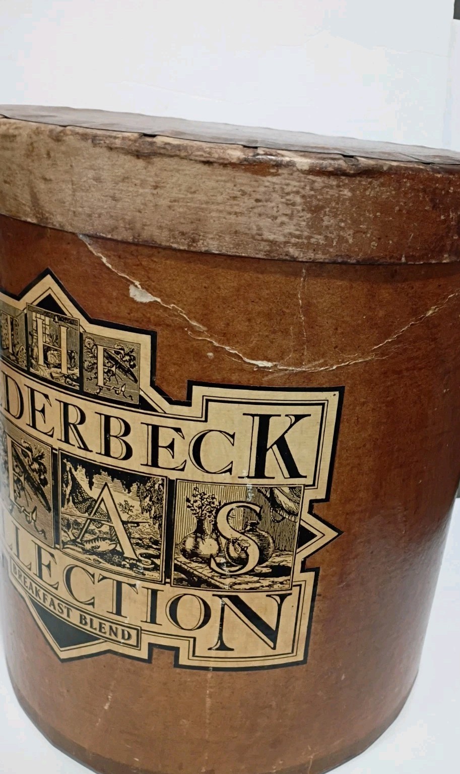 Wilderbeck Teas Collection Red Round Wastebasket w/ Lid 4 Gal Stars Cardboard