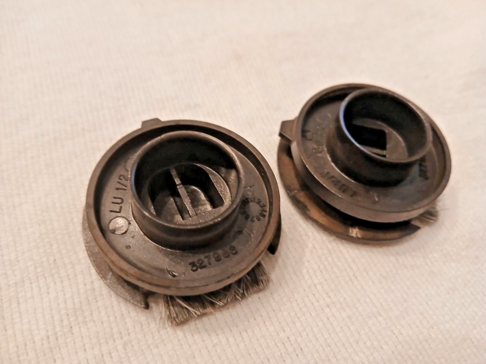 GENUINE ELECTROLUX APTITUDE UPRIGHT VACUUM CLEANER END CAPS FOR EL 5010 OTHERS