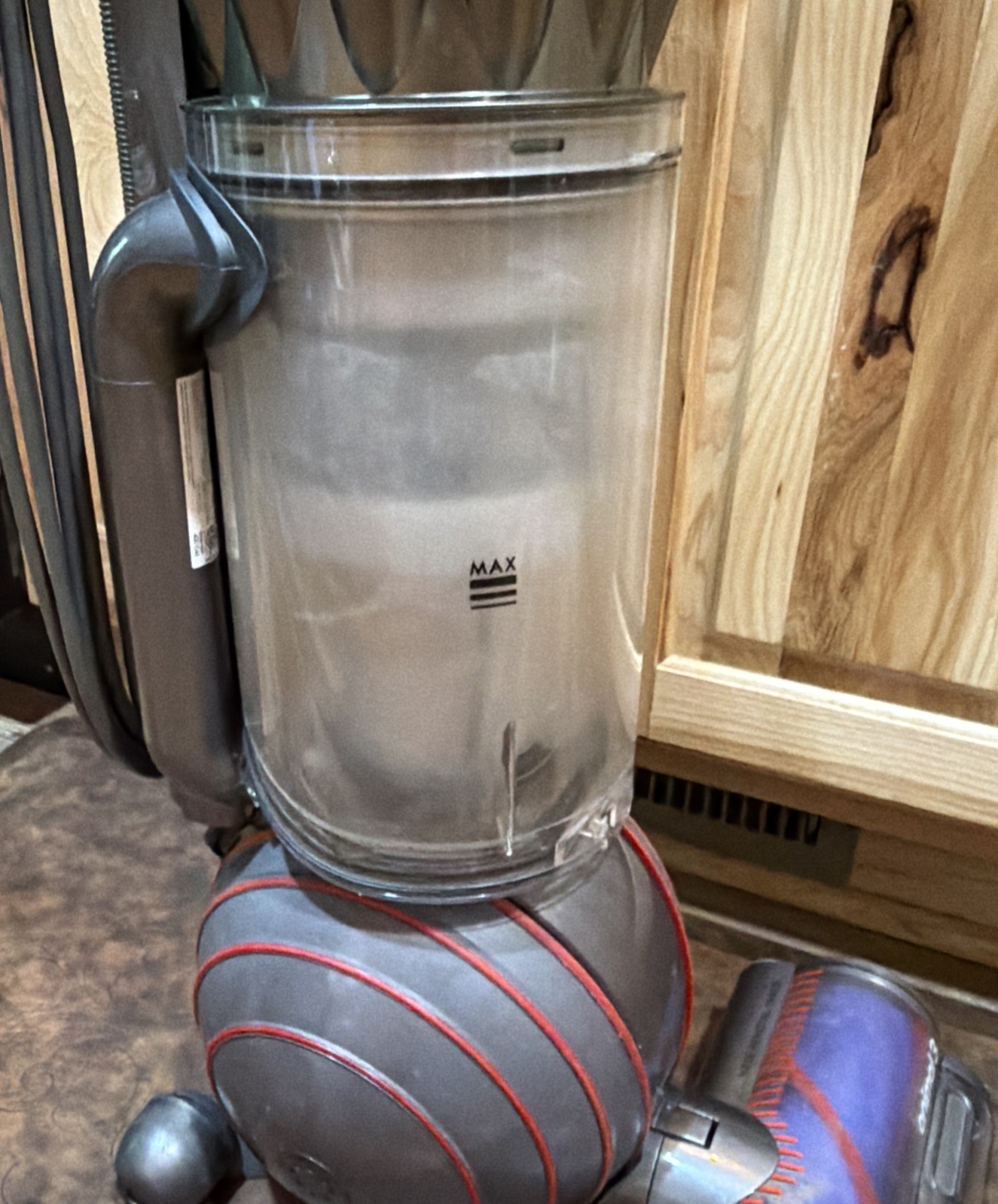 Dyson Animal 3 Purple Ball Upright Vacuum Cleaner w/Wand Tool.Good Working Cond.