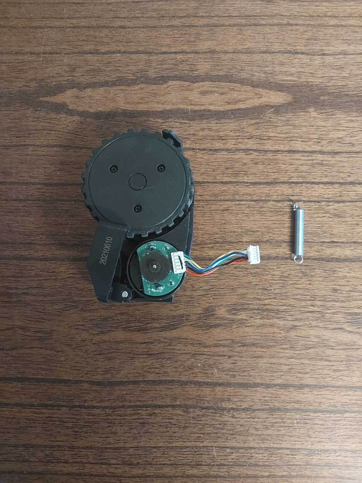 HOMEVIZ G1 Robot Vacuum Cleaner 8000Pa-Replacement Left Wheel Assembly & Spring