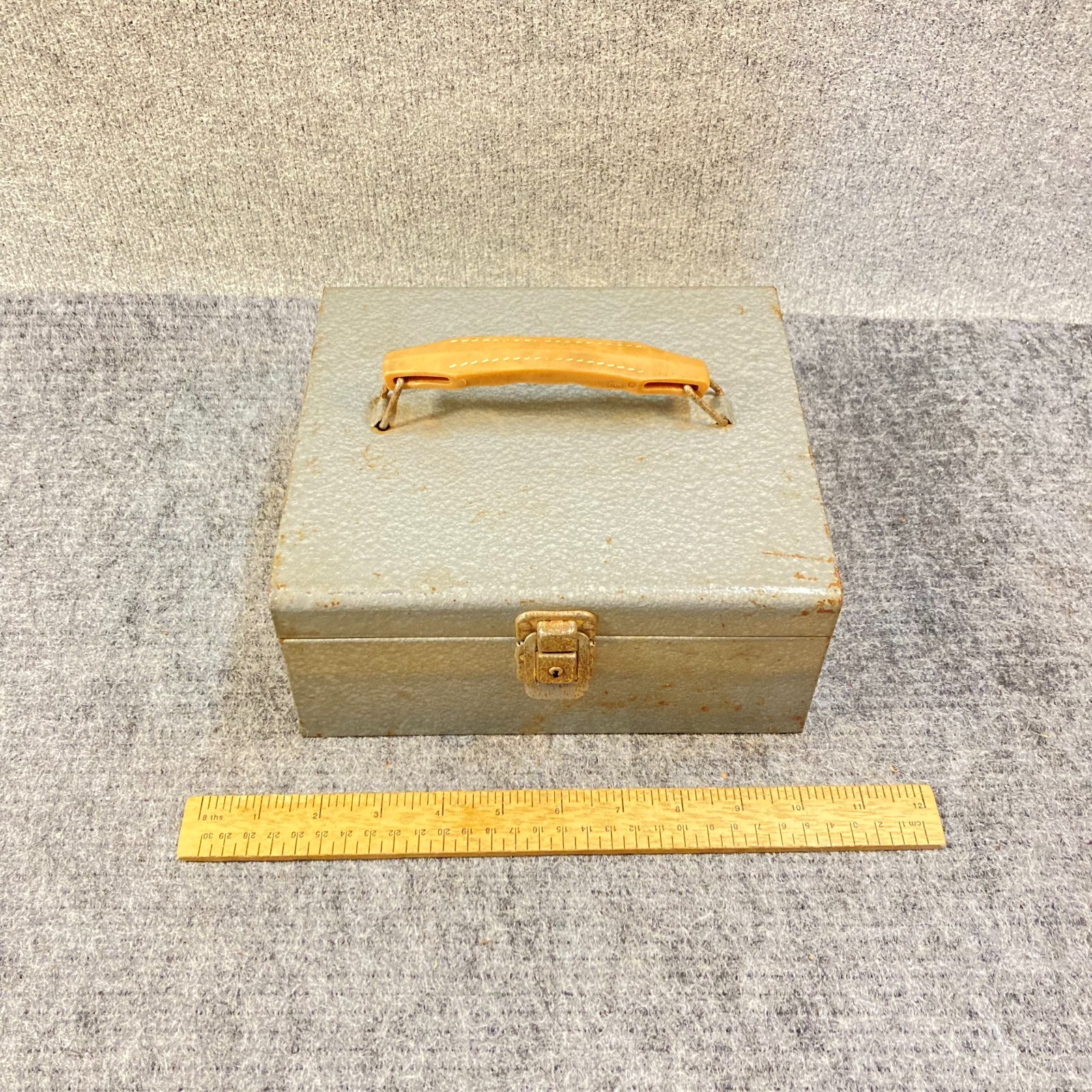 Metal Cash Box Metal Storage Box w/ Handle 8″ x 9″ x 3 3/4″